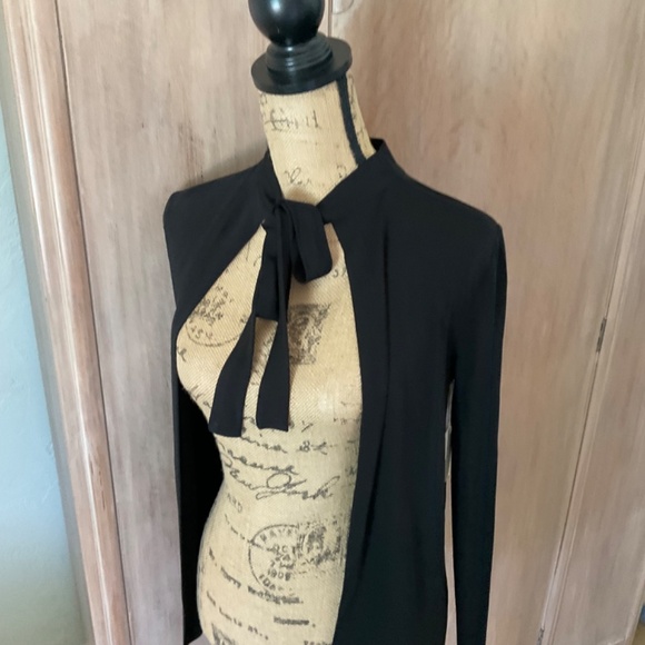NWT Aritzia Wilifred black top tie cape kimono cardigan size Small - Picture 5 of 14